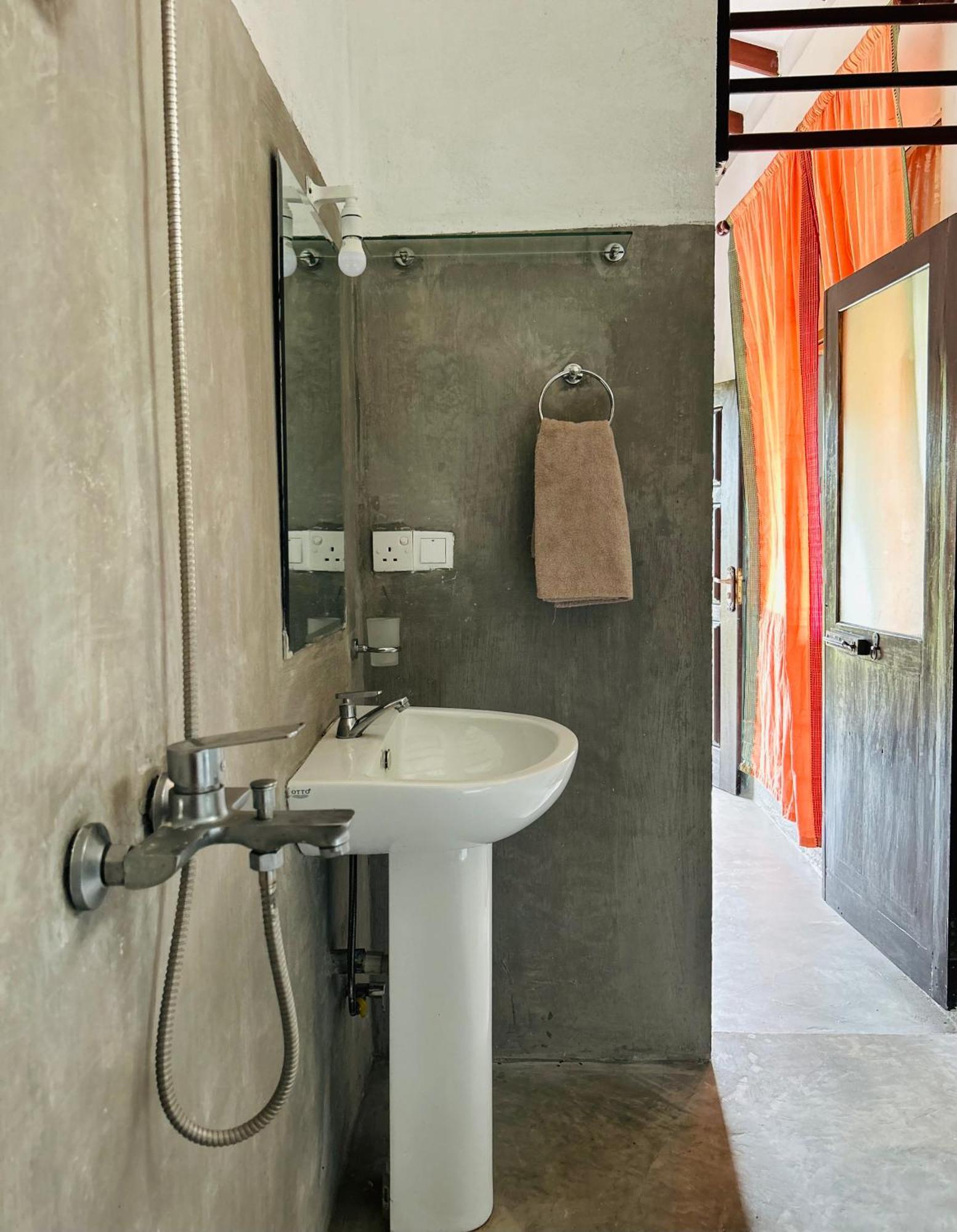 Hotel One Bhakthi Ahangama Exteriér fotografie